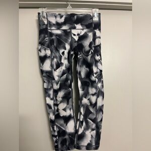 Lululemon Cropped Leggings